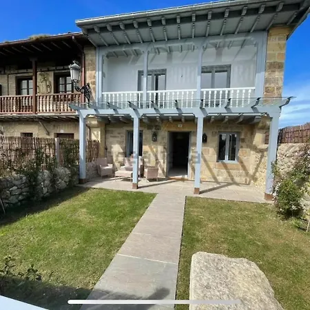 Calma House